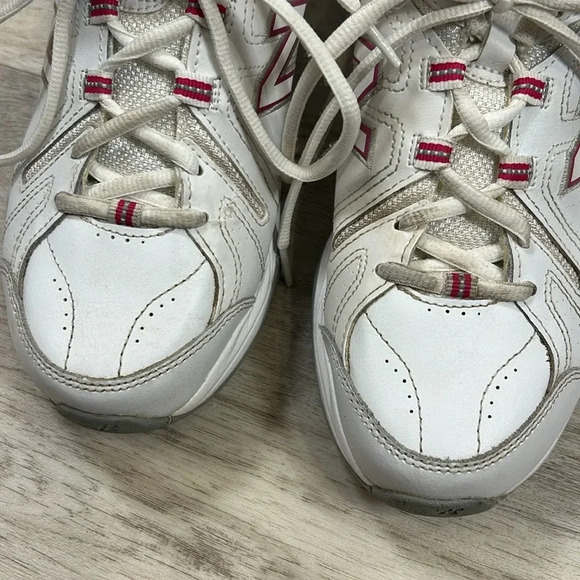 New Balance WX608V4P Cross Trainer Sneakers in White and Hot Barbie Pink / 7.5 - Picture 10 of 11